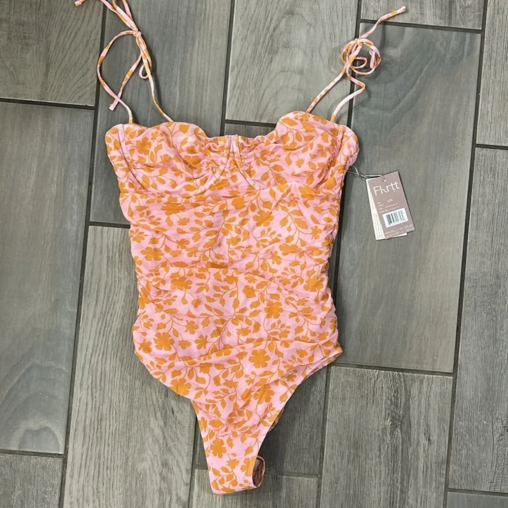 Gottex Women's Standard Flirtt One Piece Swimsuit, Pink Orange